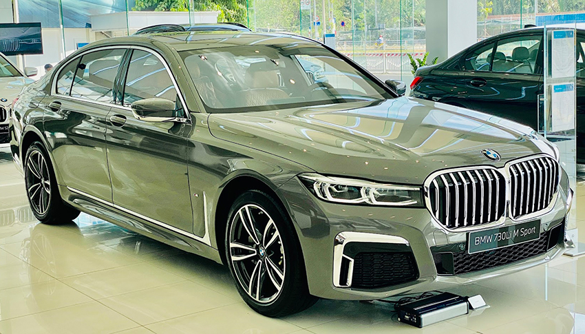 BMW 7 series 2023: Giá xe lăn bánh & đánh giá thông số kỹ thuật