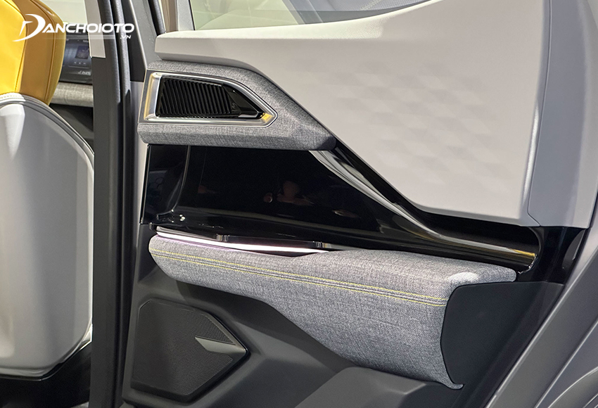 Các chi tiết nội thất trên Mitsubishi XFC Concept 2023