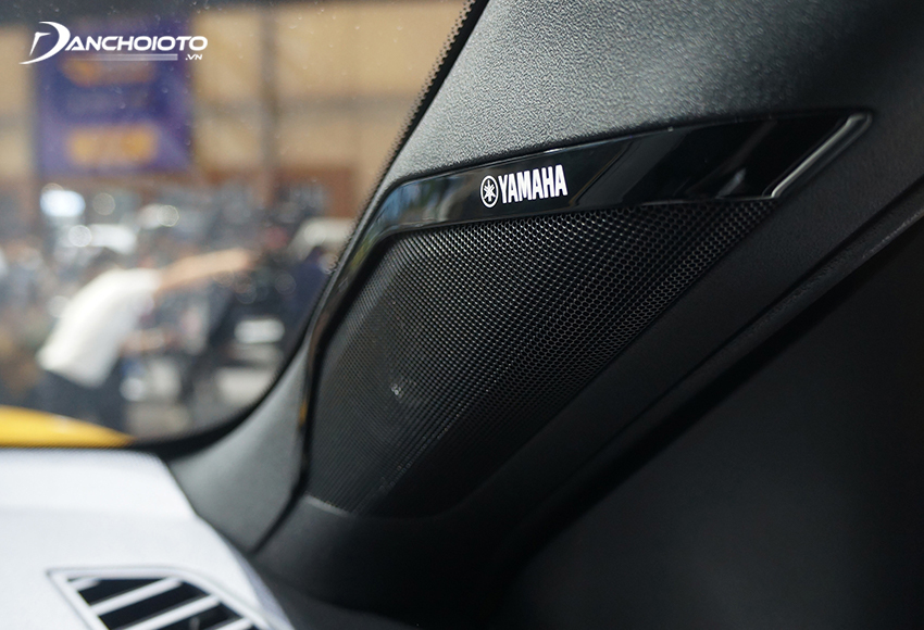 Hệ thống âm thanh Mitsubishi Xforce 2023 sử dụng loa cao cấp Dynamic Sound Yamaha Premium