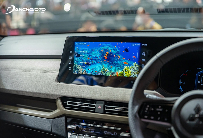 Mitsubishi Xforce 2023 sở hữu màn hình giải trí kích thước 12,3 inch nối liền mạch từ người lái đến vị trí trung tâm
