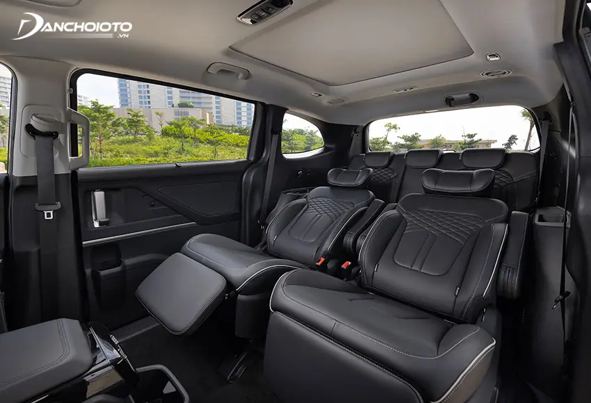 Hàng ghế thứ 2 của Hyundai Custo 2023 thiết kế kiểu “Captain” tạo cảm giác thương gia