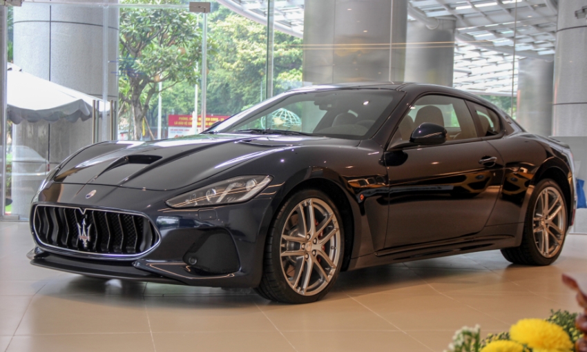 Giá xe Maserati Granturismo (4 chỗ) tháng 08/2024