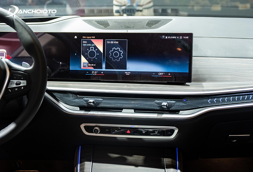 BMW X5 LCI 2024 sở hữu màn hình cong tràn viền kích thước lớn kích thước 14,9 inch