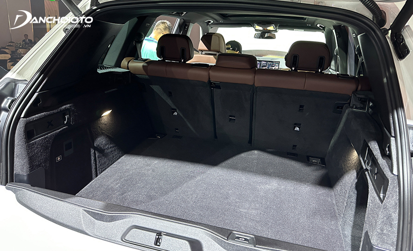 Khoang hành lý BMW X5 LCI 2024 có thể tăng đến 1870 lít nếu gập hàng ghế sau