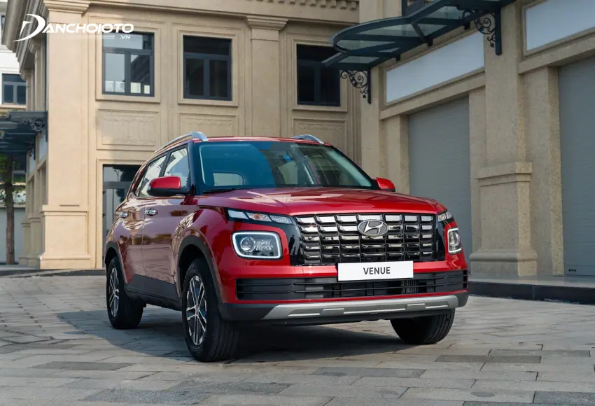 Giá xe <strong>Hyundai Venue</strong> lăn bánh & đánh giá thông số kỹ thuật