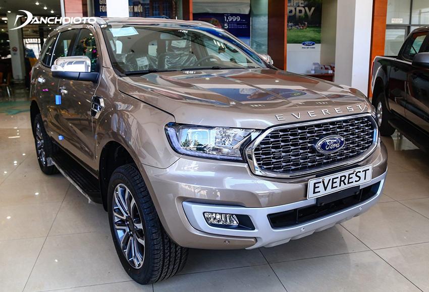 Ford Everest với cấu trúc khung gầm rời di chuyển linh hoạt hơn ở nhiều dạng địa hình