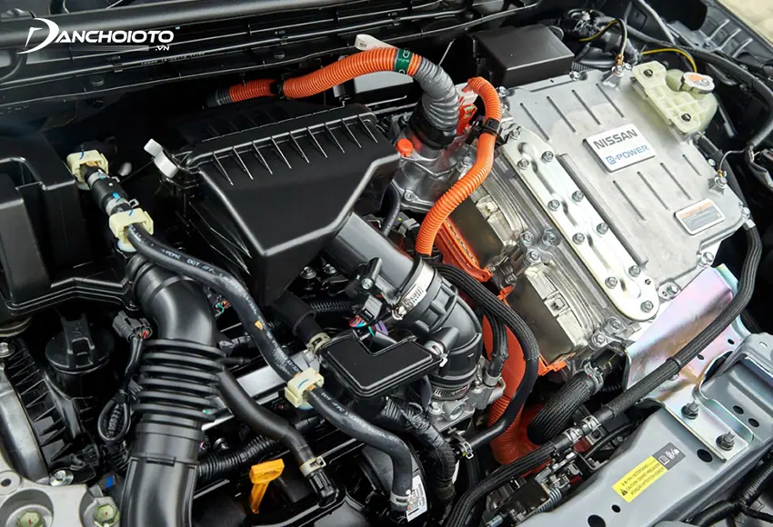 Nissan Kicks sử dụng động cơ hybrid E-Power, kết hợp mô tơ điện và động cơ xăng
