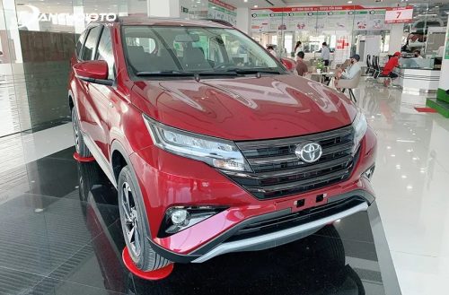 Toyota Rush 2021 mang dáng dấp mạnh mẽ của SUV, được ví như “tiểu Fortuner”