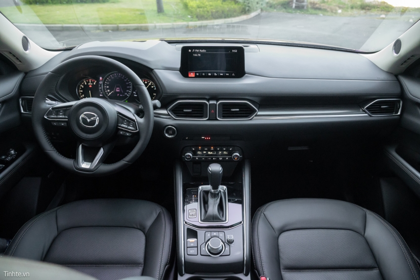 Màn hình giải trí 8 inch