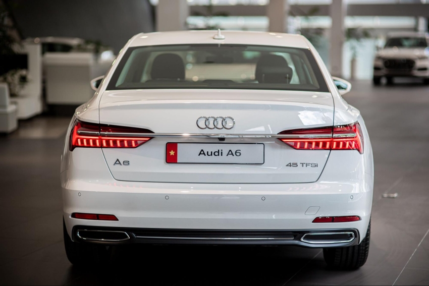 Đuôi xe Audi A6 thiết kế trẻ trung hơn “người tiền nhiệm”