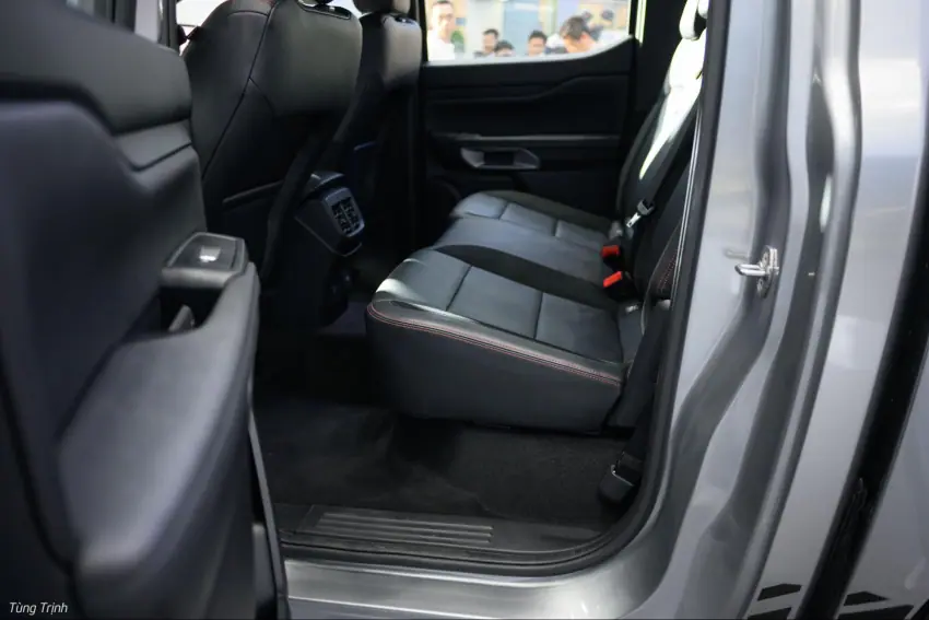 Hàng ghế sau Ford Ranger được đánh giá khả thoải mái