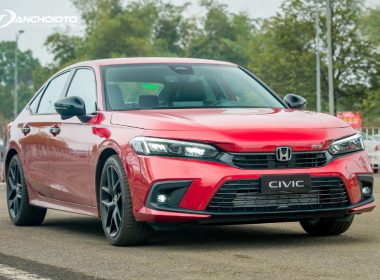 Phiên bản Honda Civic RS đáp ứng hoàn hảo nhất từ ngoại hình, tiện nghi và vận hành thể thao