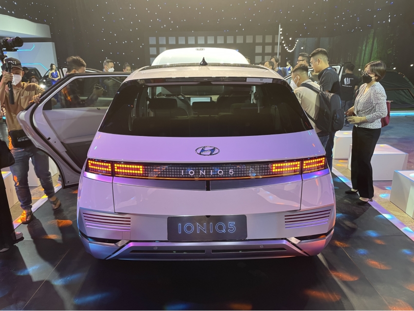 Hyundai Ioniq 5 có phần đuôi xe sang trọng và tinh tế