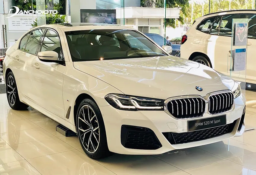 BMW 5 Series có diện mạo lịch lãm, thể thao đầy cuốn hút