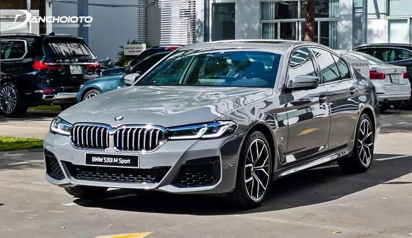 Trải nghiệm thực tế, BMW 5 Series vẫn cho cảm giác lái khá thể thao, vẫn có chất BMW