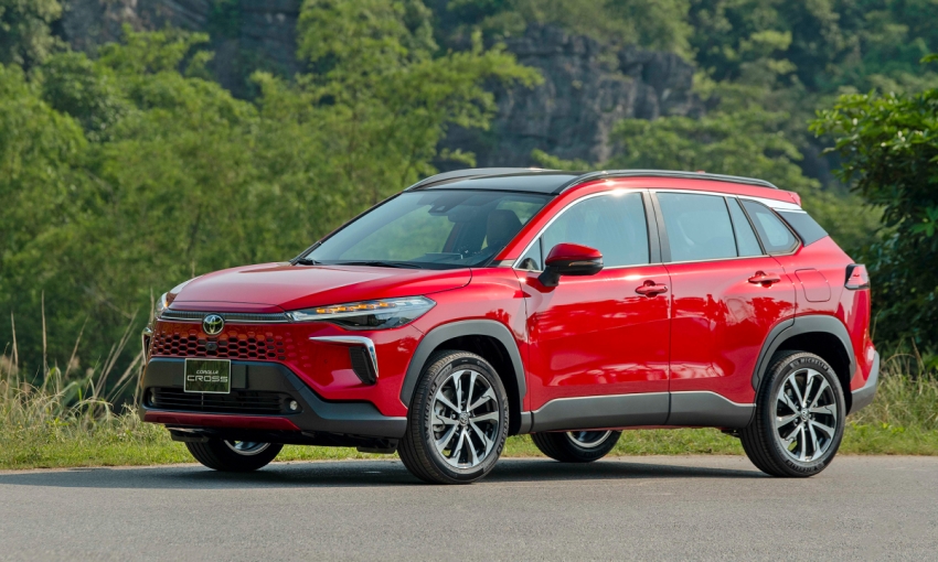 Toyota Corolla Cross 2024 nhập khẩu nguyên chiếc từ Thái Lan