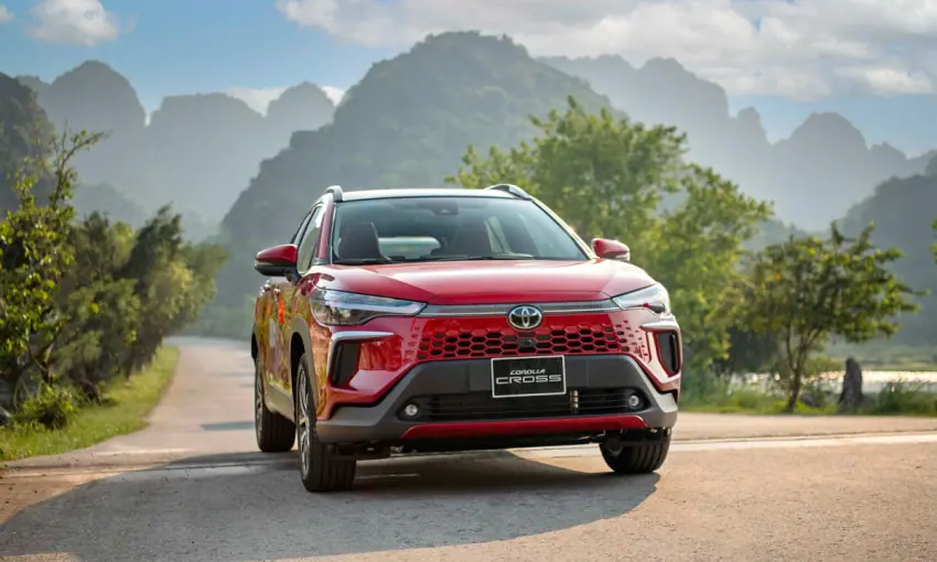 Đầu xe Toyota Corolla Cross 2024 là bước đánh dấu sự thay đổi rõ rệt nhất
