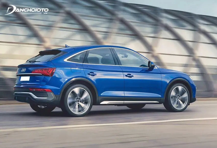 Audi Q5 mang lại cảm giác năng động cho người lái