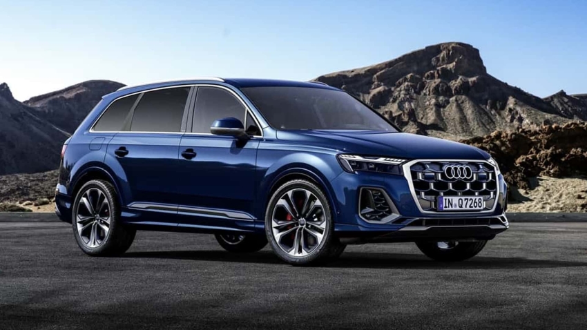 Thân xe Audi Q7 toát lên vẻ mạnh mẽ bằng những đường gân dập nổi