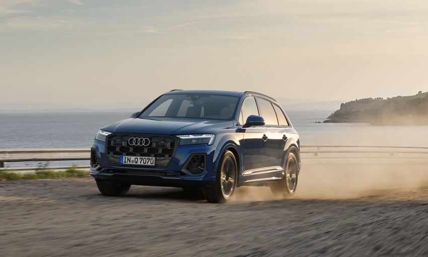 Audi Q7 có tốc độ tối đa đạt đến 250 km/h