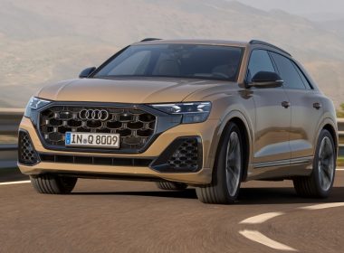 Phần đầu Audi Q8 nổi bật với lưới tản nhiệt khung đơn hình bát giác