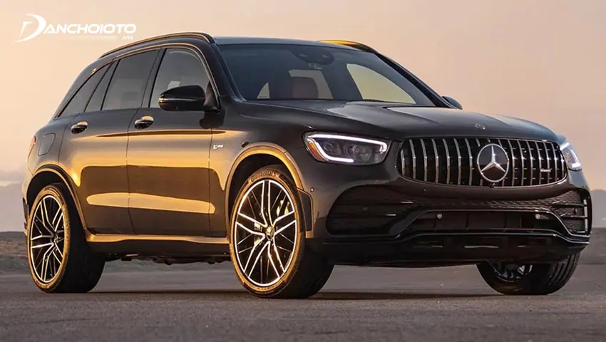 Mercedes-Benz GLC nhìn có phần dịu dàng hơn BMW X3