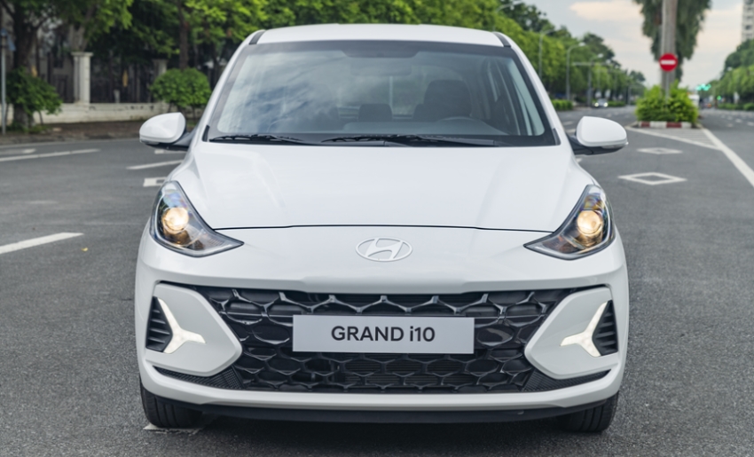 Đầu xe Hyundai i10 hatchback