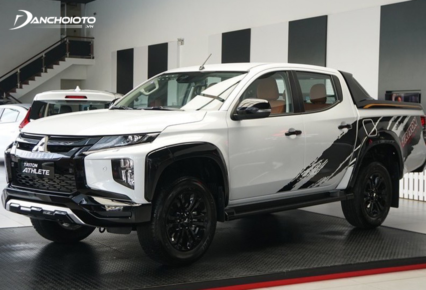 Thân xe Mitsubishi Triton khá đẹp dáng