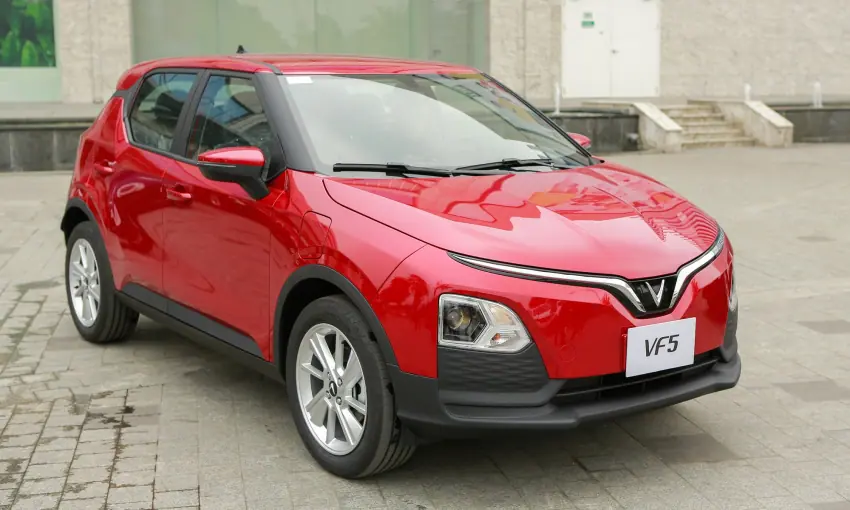 Top 28 mẫu xe ô tô giá rẻ ở từng phân khúc từ 4 – 7 chỗ tốt nhất 2025插图14 VinFast VF5 có mức giá cực kỳ mềm chỉ từ 479.000.000 VNĐ