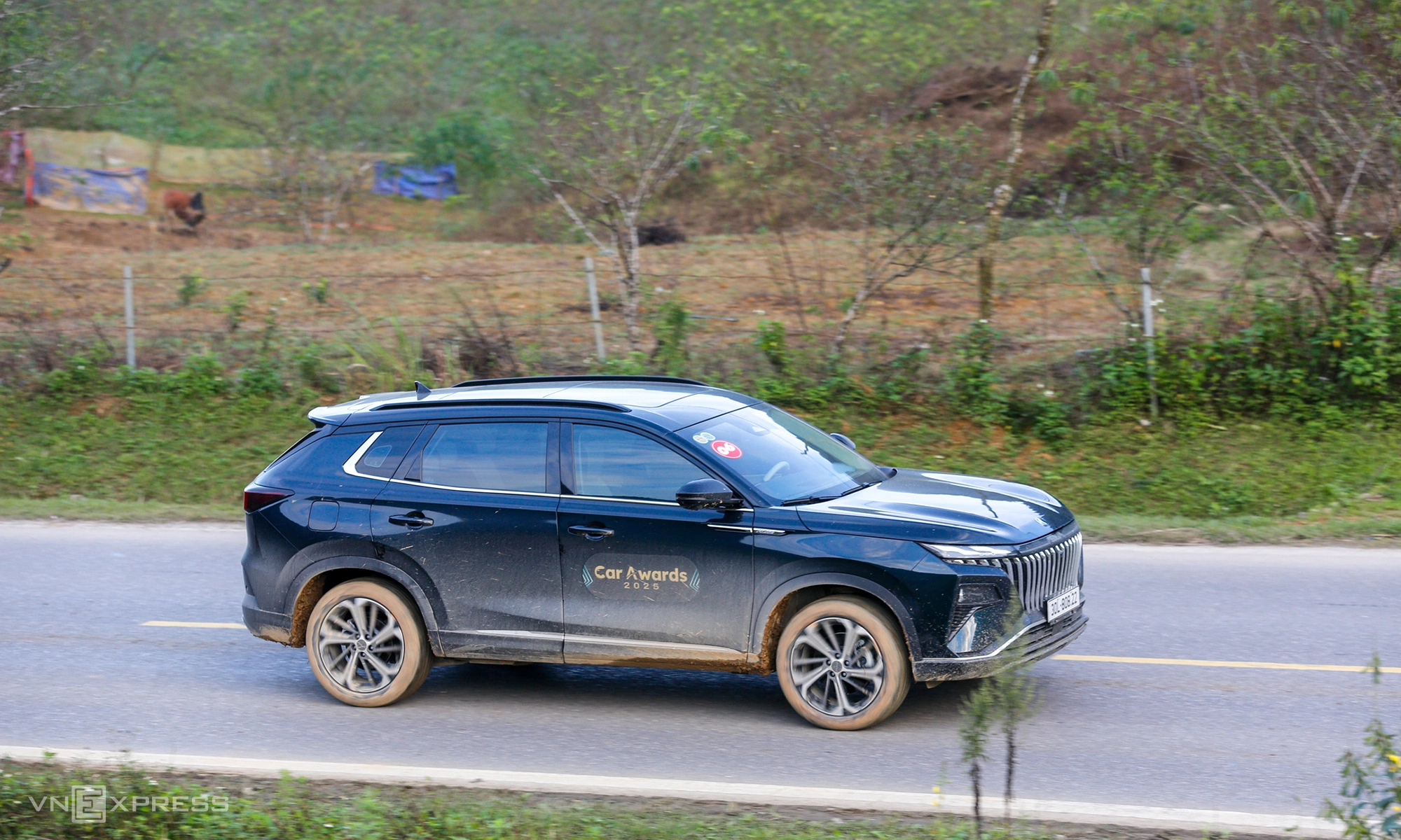 Dongfeng Huge lăn bánh tại Sơn La ngày 10/11